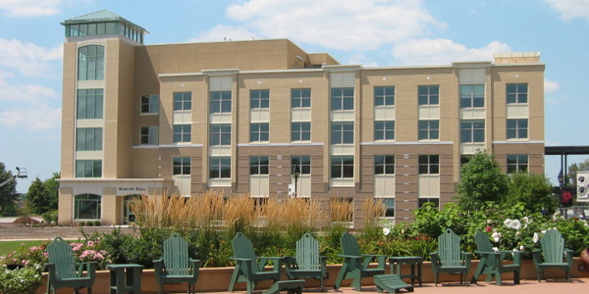 Saint Xavier University
